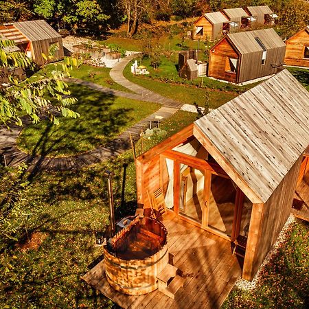 Glamping Mountain Fairy Tale Villa Bistrica pri Trzicu Eksteriør bilde