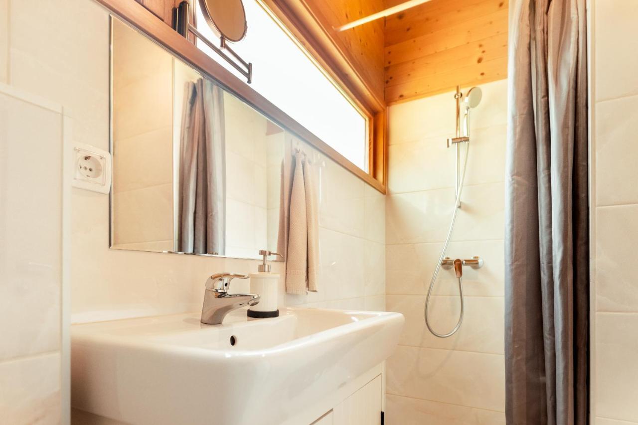 Glamping Mountain Fairy Tale Villa Bistrica pri Trzicu Eksteriør bilde