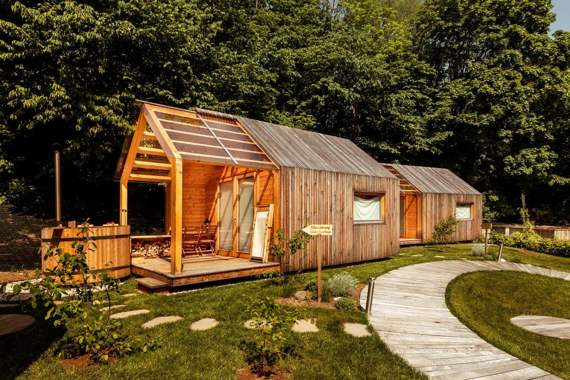 Glamping Mountain Fairy Tale Villa Bistrica pri Trzicu Eksteriør bilde